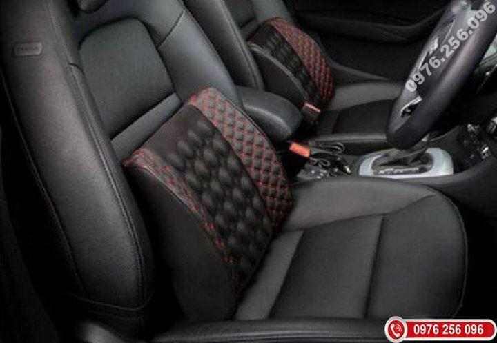 tua-lung-massage-tren-o-to tua lung massage dien hadoauto