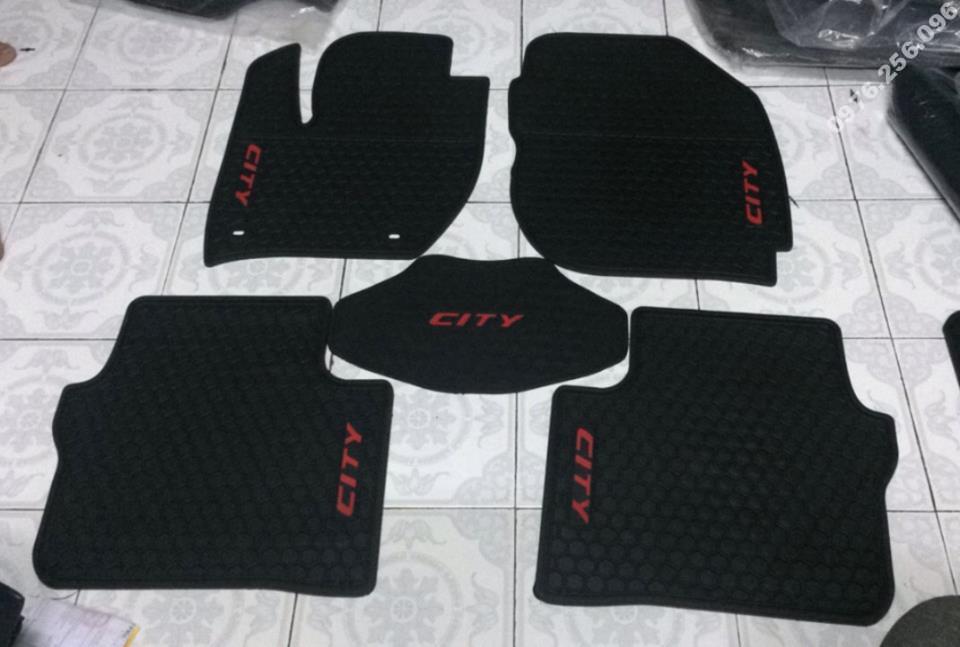 tham-lot-san-theo-xe-City