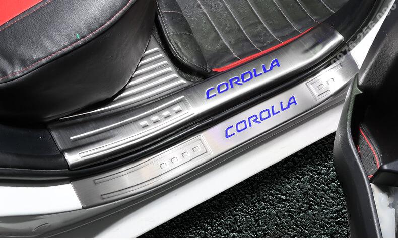 op-bac-cua-toyota-altis (2)