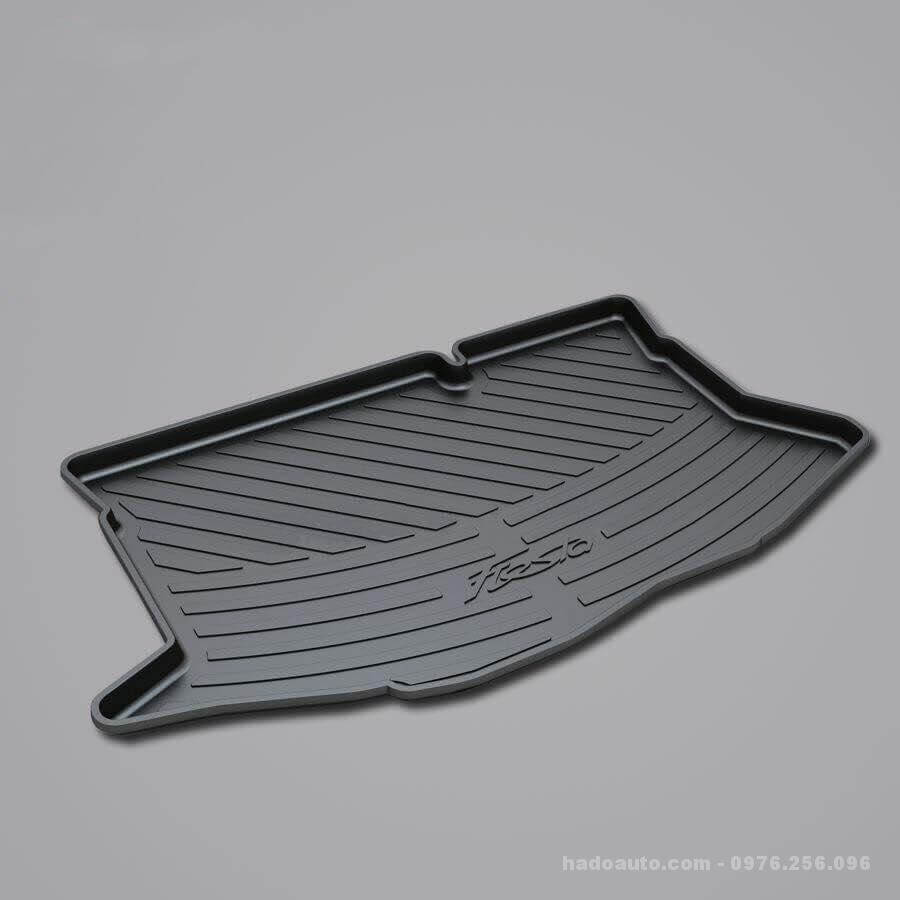 lot-cop-nhưa-ford-fiesta