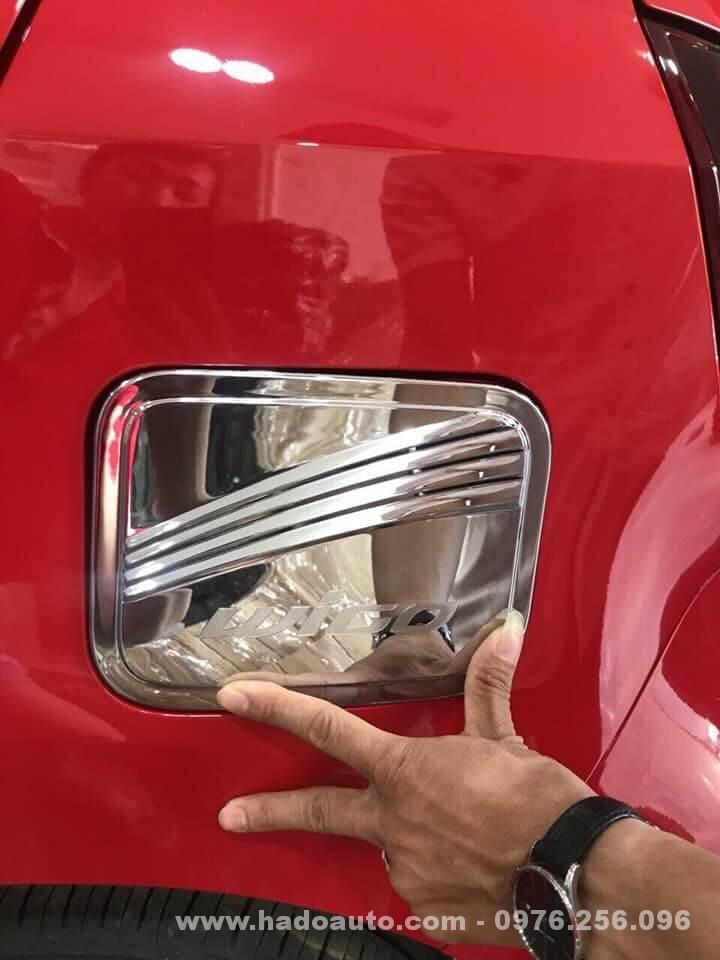 op-nap-binh-xang-toyota-wigo