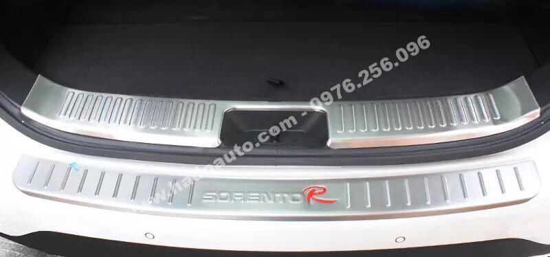 nep-chong-xuoc-cop-kia-sorento (2)