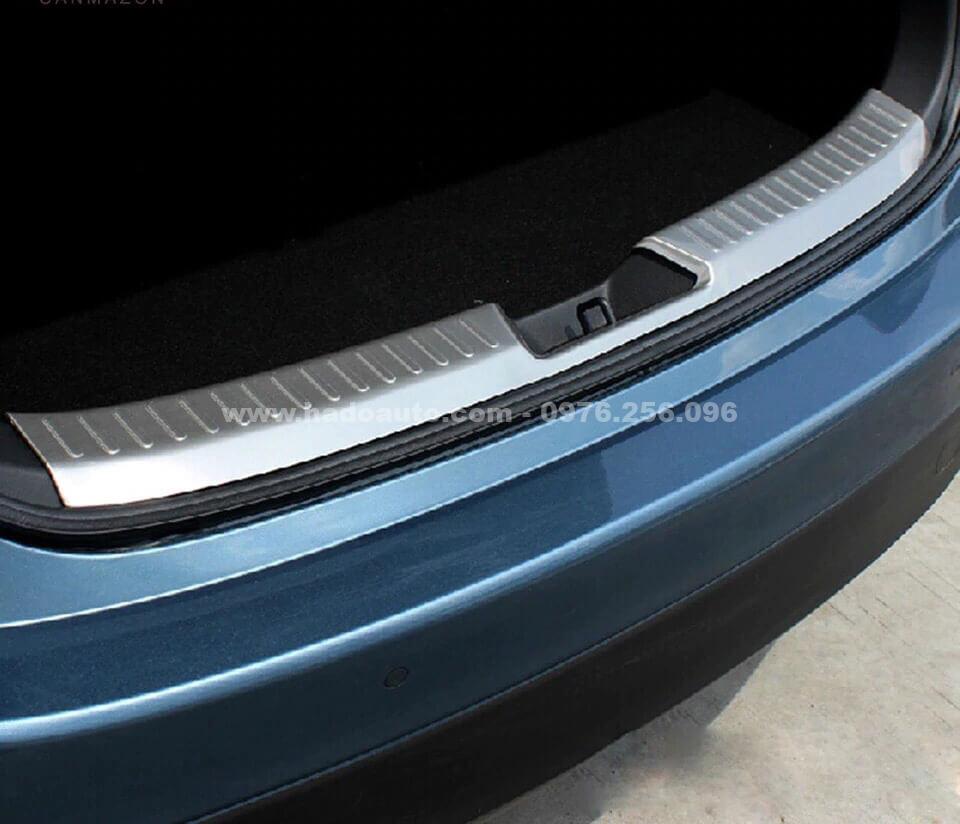 nep-chong-xuoc-cop-trong-mazda-3-2015 (4)