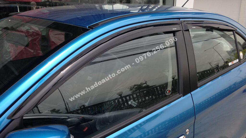 ve-mua-mitsubishi-attrage