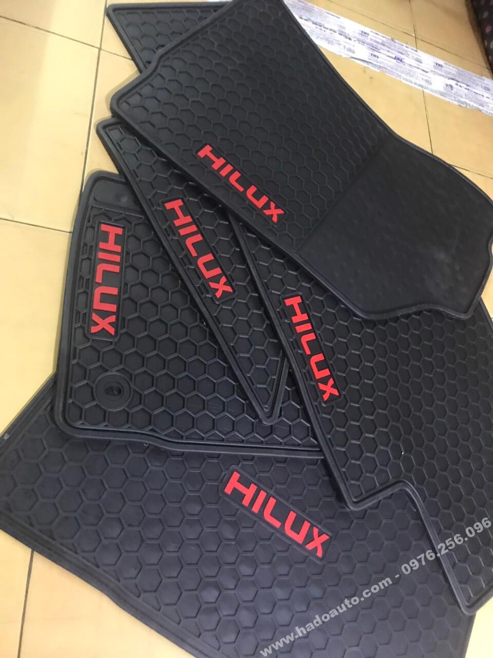 Lót sàn cao su theo xe Toyota Hilux