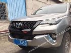 Mặt ca lăng Fortuner bản TRD