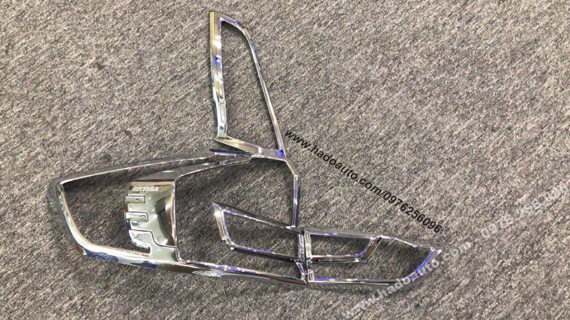 Bộ ốp viền đèn hâu Ertiga 2019