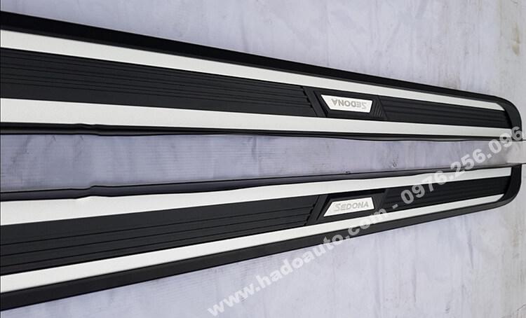 bac-len-xuong-kia-sedona-cao-cap