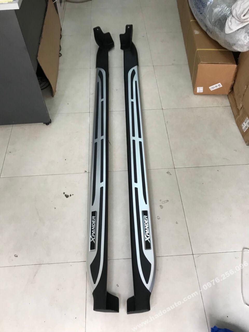 Bậc lên xuống xe Xpander mẫu Mobis cao cấp Bậc lên xuống xe Xpander mẫu Mobis cao cấp