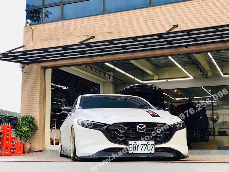Mặt ca lăng Mazda 3 2020 mới nhất