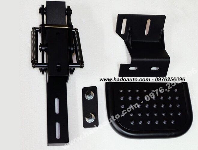 bac-len-xuong-phia-sau-xe-ban-tai-gia-re