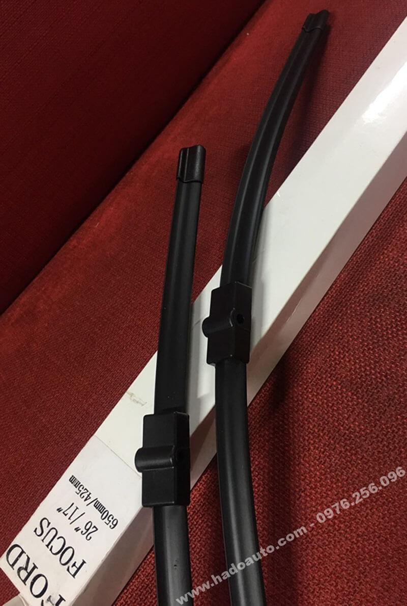 gat-mua-ford-focus-2004-2012-gia-re