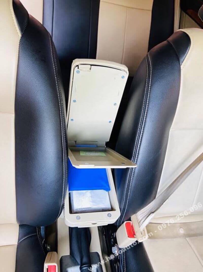 hop-ty-tay-chevrolet-aveo-mau-moi