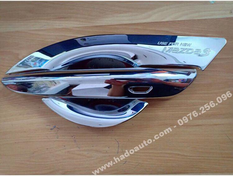 op-tay-nam-hom-cua-mazda-3-2020-cao-cap op-tay-nam-hom-cua-mazda-3-2020-cao-cap