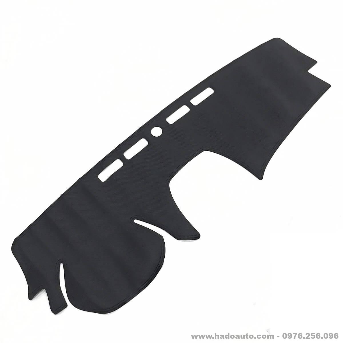 Thảm taplo da vân cacbon Ford Ranger XLS