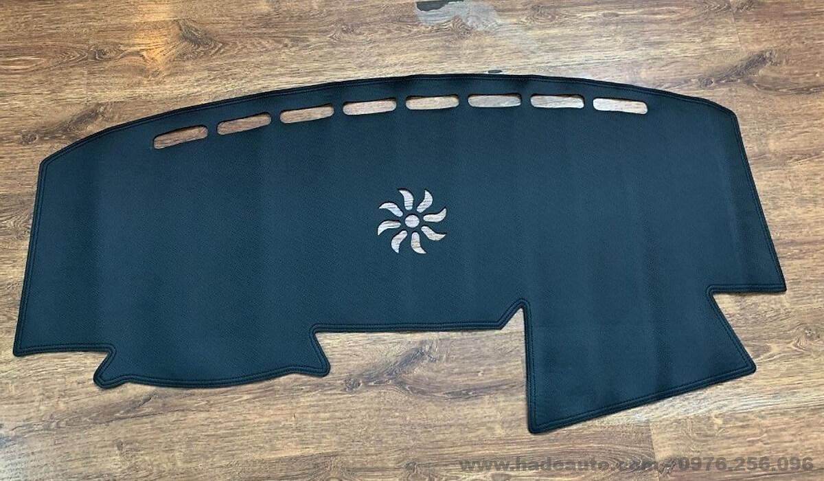 Thảm taplo da vân cacbon Honda Brio