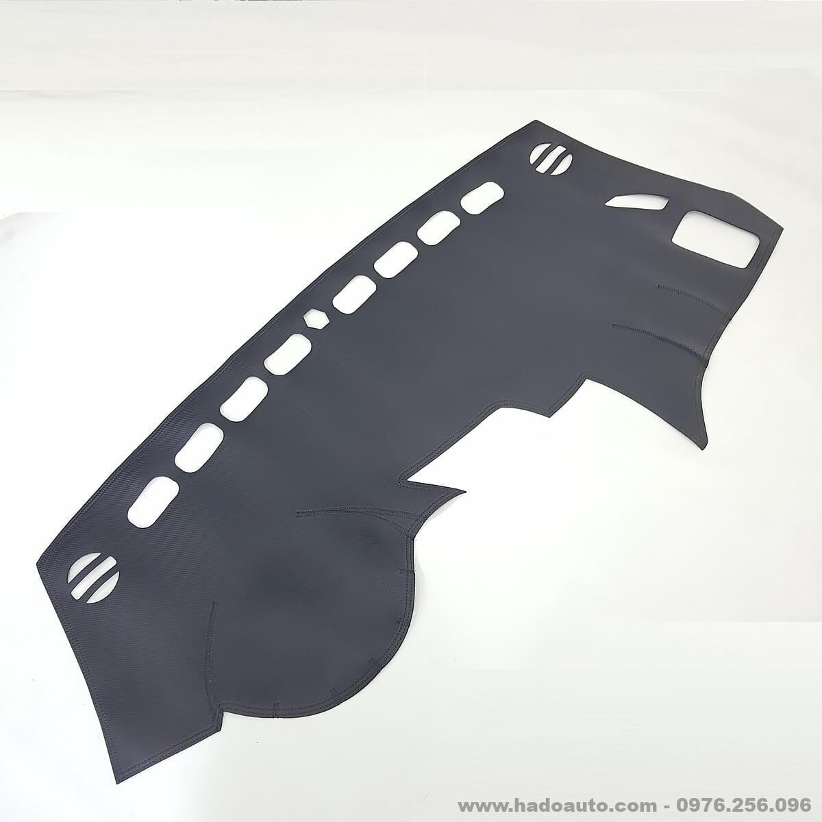 Thảm taplo da vân cacbon Kia Cerato 2016-2017 Thảm taplo da vân cacbon Kia Cerato 2016-2017