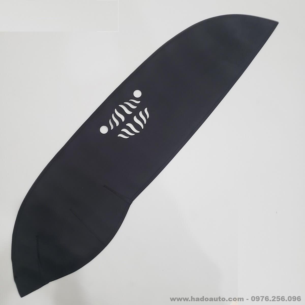 Thảm taplo da vân cacbon Kia Sorento Thảm taplo da vân cacbon Kia Sorento