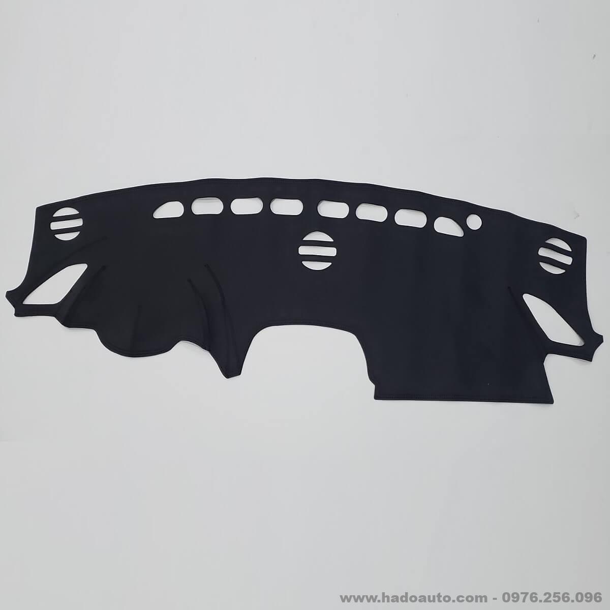 Thảm taplo da vân cacbon Mazda 3 Thảm taplo da vân cacbon Mazda 3