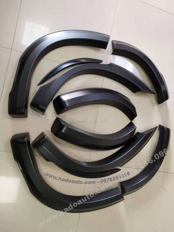 op-cua-lop-mitsubishi-xpander-mau-moi