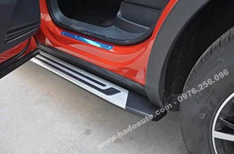 bac-len-xuong-xe-Tiguan-Allspace-gia-re