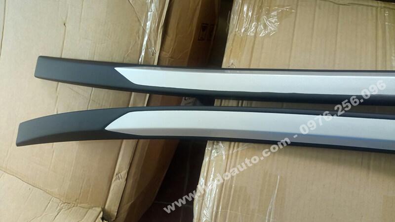 gia-noc-thap-toyota-innova-cao-cap