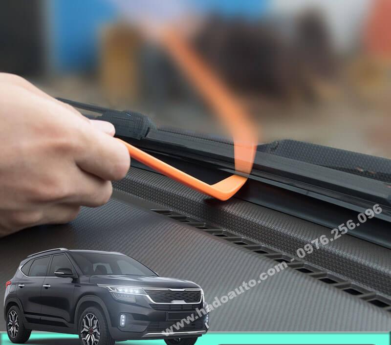 gioang-cao-su-chu-t-chong-ho-mat-taplo-kia-seltos gioang-cao-su-chu-t-chong-ho-mat-taplo-kia-seltos