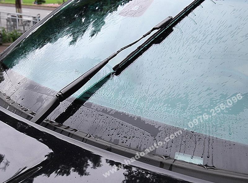 bo-hai-choi-gat-mua-xe-ford-explorer-gia-re