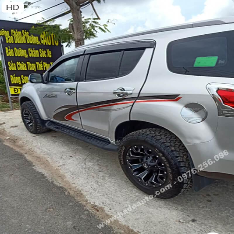 bac-len-xuong-Isuzu-mu-X