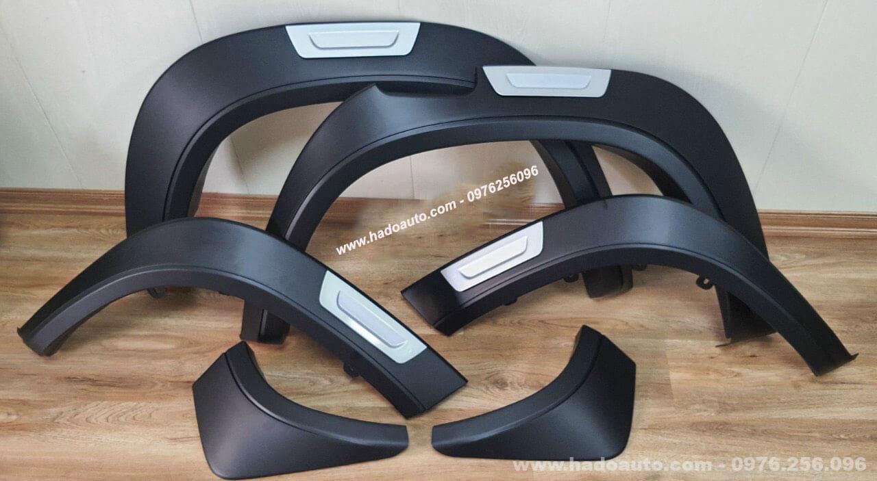 cua-lop-mitsubishi-triton-mau-tron-cao-cap