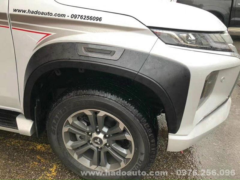 cua-lop-mitsubishi-triton-mau-tron cua-lop-mitsubishi-triton-mau-tron