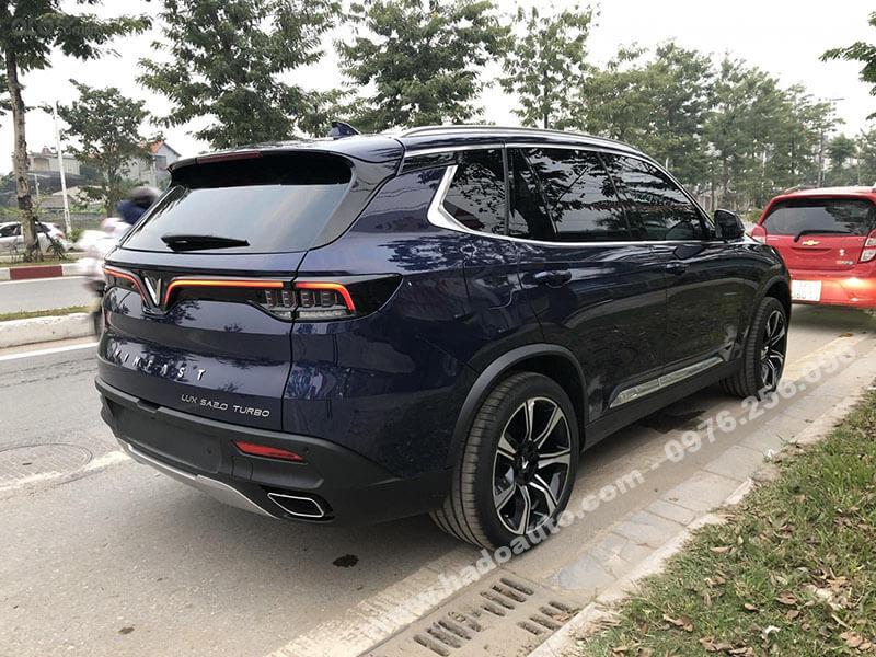 gia-noc-vinfast-lux-sa-gia-re