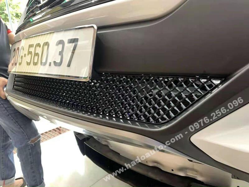 mat-ca-lang-vinfast-lux-sa-ben-duoi