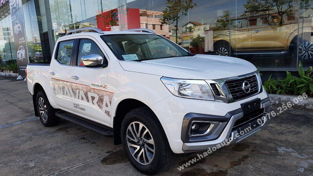 thanh-gia-noc-doc-nissan-navara-cao-cap