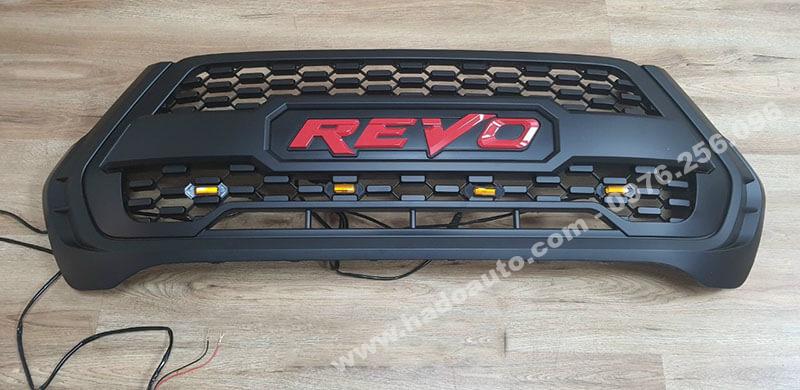 mat-ca-lang-toyota-hilux-2021-chinh-hang