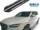 be-buoc-chan-bac-len-xuong-volvo-xc-90