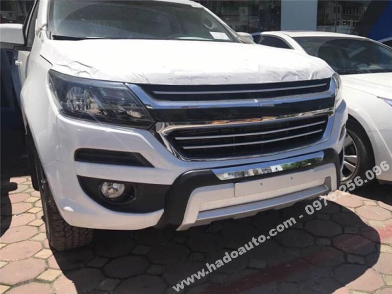 op-can-truoc-chevrolet-colorado-gia-re