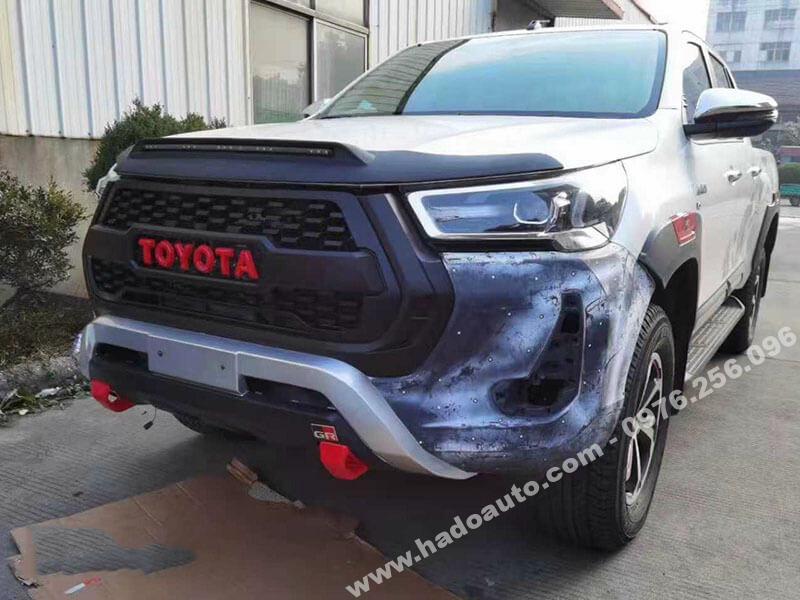 op-can-truoc-toyota-hilux-2021-2022-sieu-ben