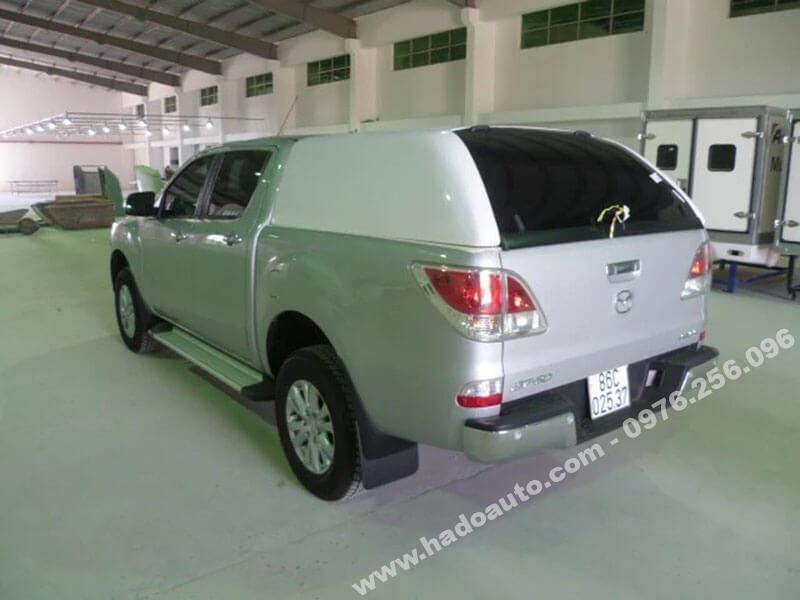 be-buoc-chan-bac-len-xuong-mazda-bt-50-gia-re
