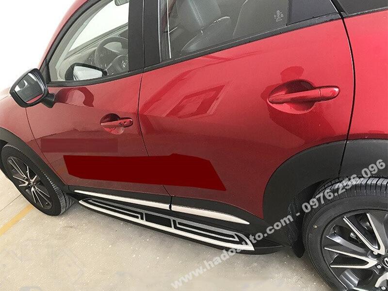 be-buoc-chan-bac-len-xuong-mazda-cx3-moi-nhat