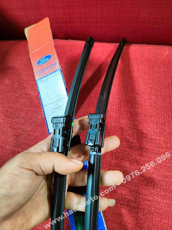 bo-2-choi-gat-mua-truoc-ford-everest-2017-2021-gia-re