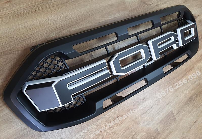 mat-ca-lang-chu-ford-cho-everest-2019-2021-chu-trang