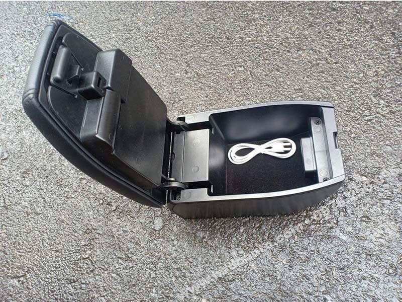 hop-ty-tay-toyota-rush-xin-nhat-chinh-hang