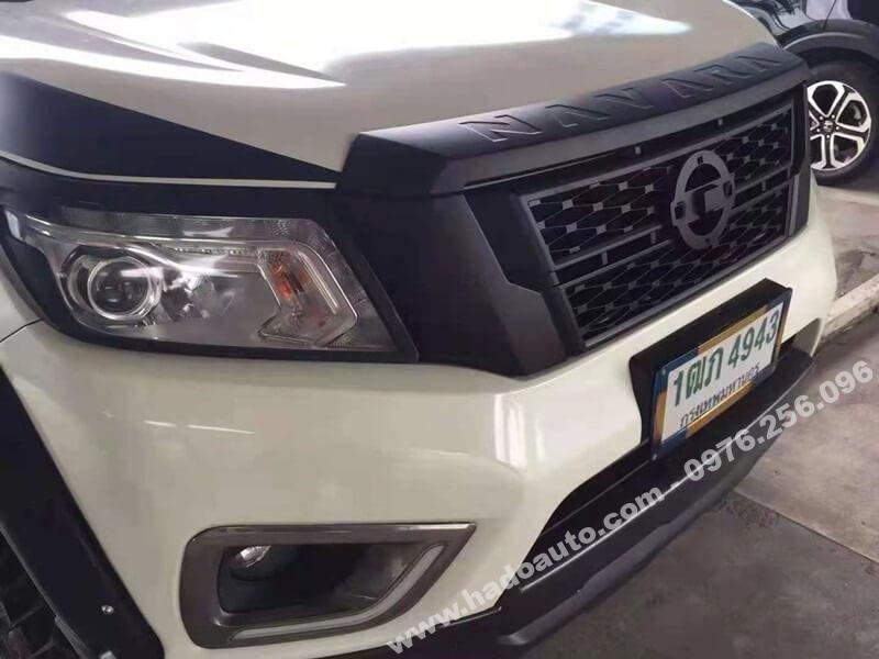 mat-ca-lang-nissan-navara-NP300-kieu-2021