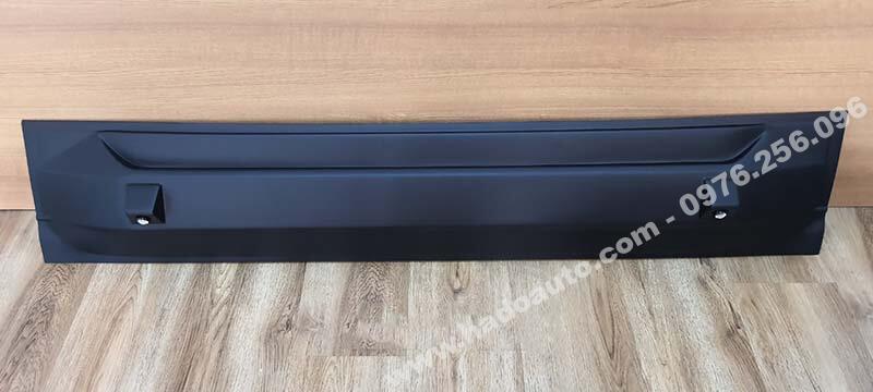 op-thung-sau-op-bung-mitsubishi-triton-co-led-anh-that