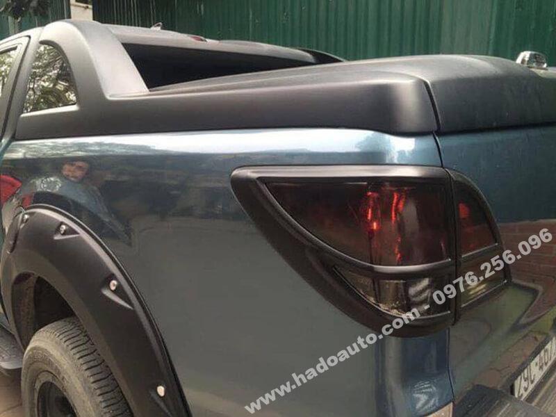 op-vien-den-pha-hau-mau-den-mazda-bt-50-gia-re