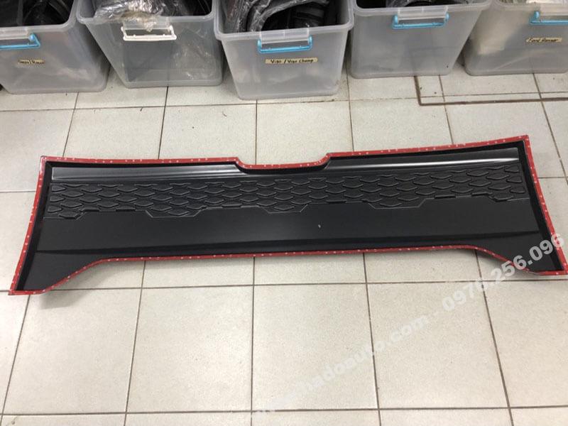 op-bung-op-hong-thung-sau-navara-2021-2022-cao-cap