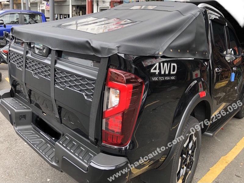 op-bung-op-hong-thung-sau-navara-2021-2022-moi-nhat