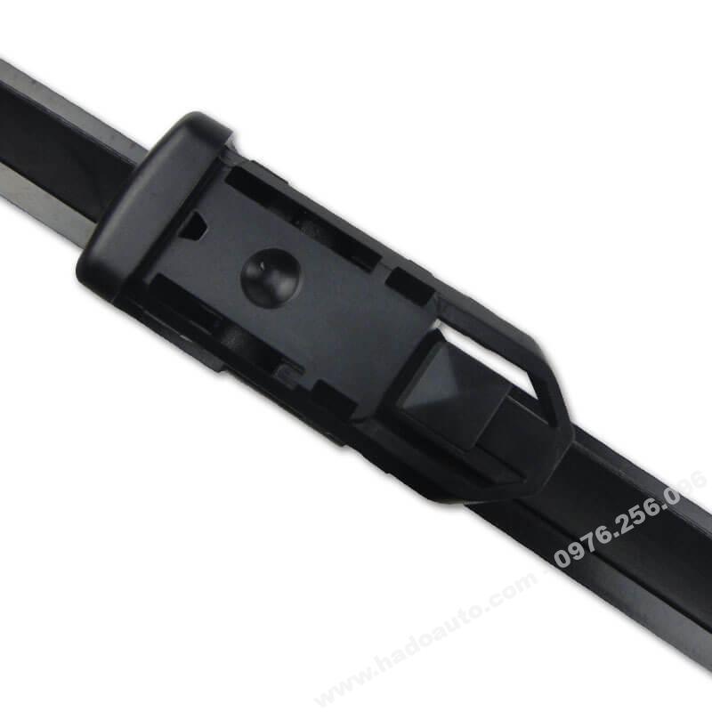 gat-mua-truoc-xe-Jaguar-F-Pace-X761-cao-cap