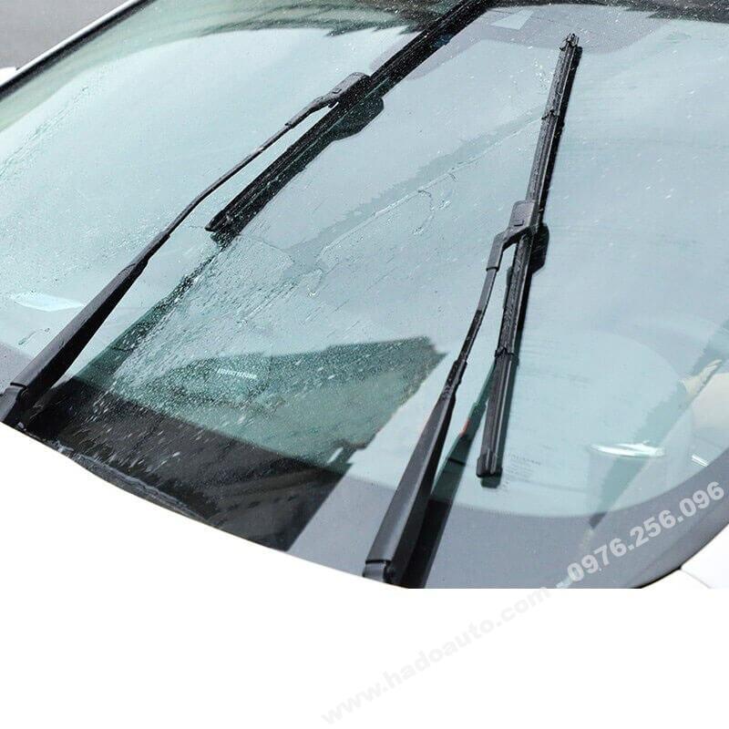 gat-mua-truoc-xe-Jaguar-F-Pace-X761-chinh-hang